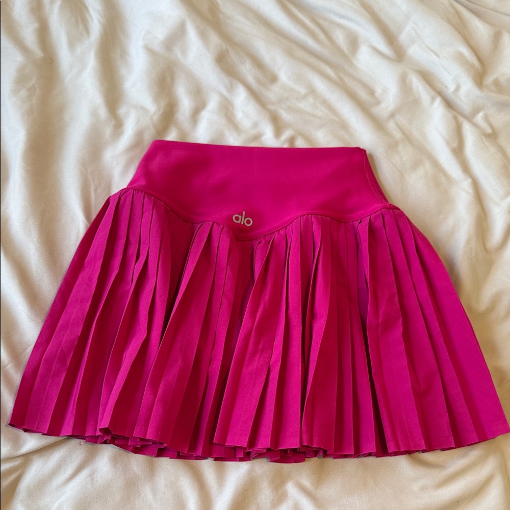 ALO Yoga Women's Vibrant Pink Skater Skirt